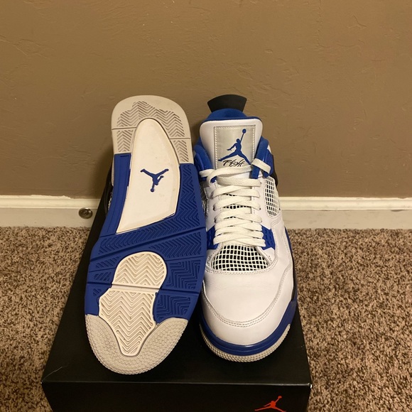 Jordan 4 “Motorsports” size 12 - Picture 3 of 5